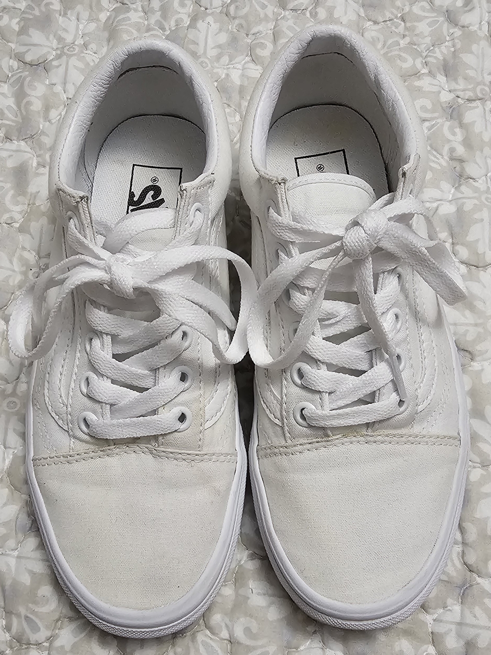 Vans White Canvas Low-Top Athletic Shoes